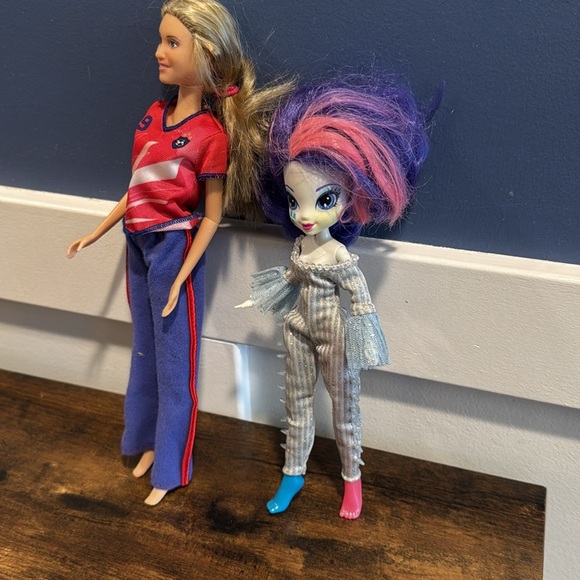 My little Pony doll and soccer football Barbie - Picture 2 of 6
